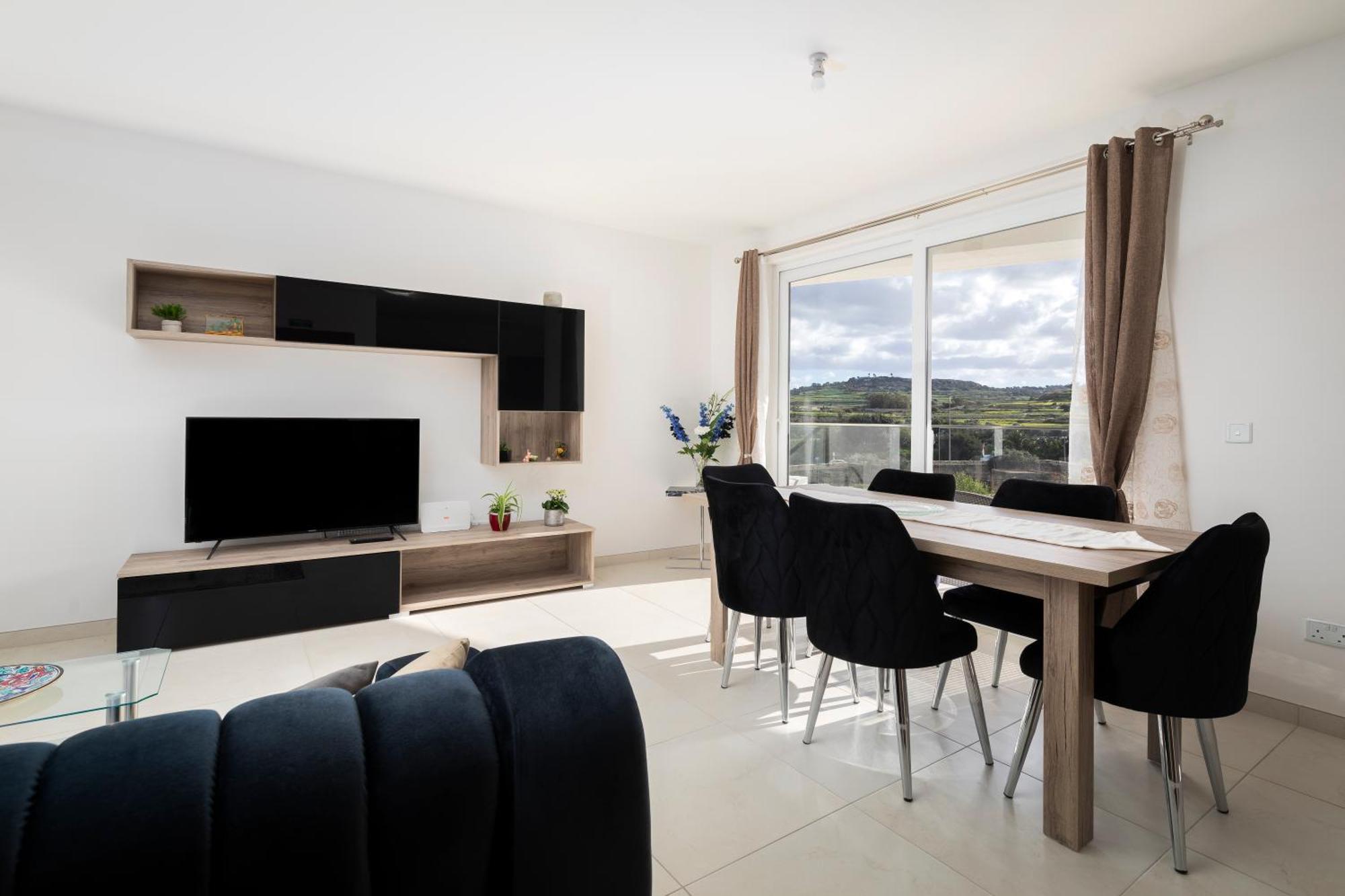 Modern & Spacious 2Br Apartment With Country Views - Close To Xemxija Bay Сейнт Полс Бей Екстериор снимка