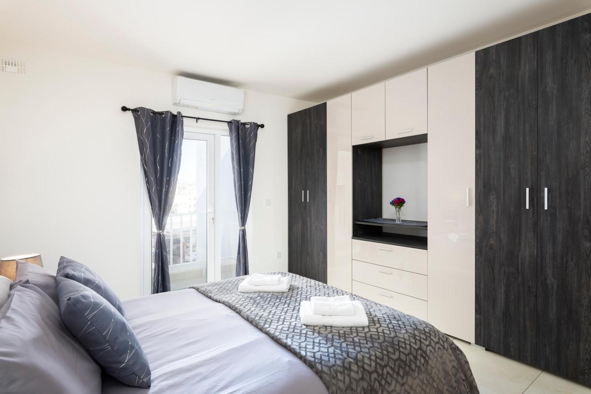 Modern & Spacious 2Br Apartment With Country Views - Close To Xemxija Bay Сейнт Полс Бей Екстериор снимка